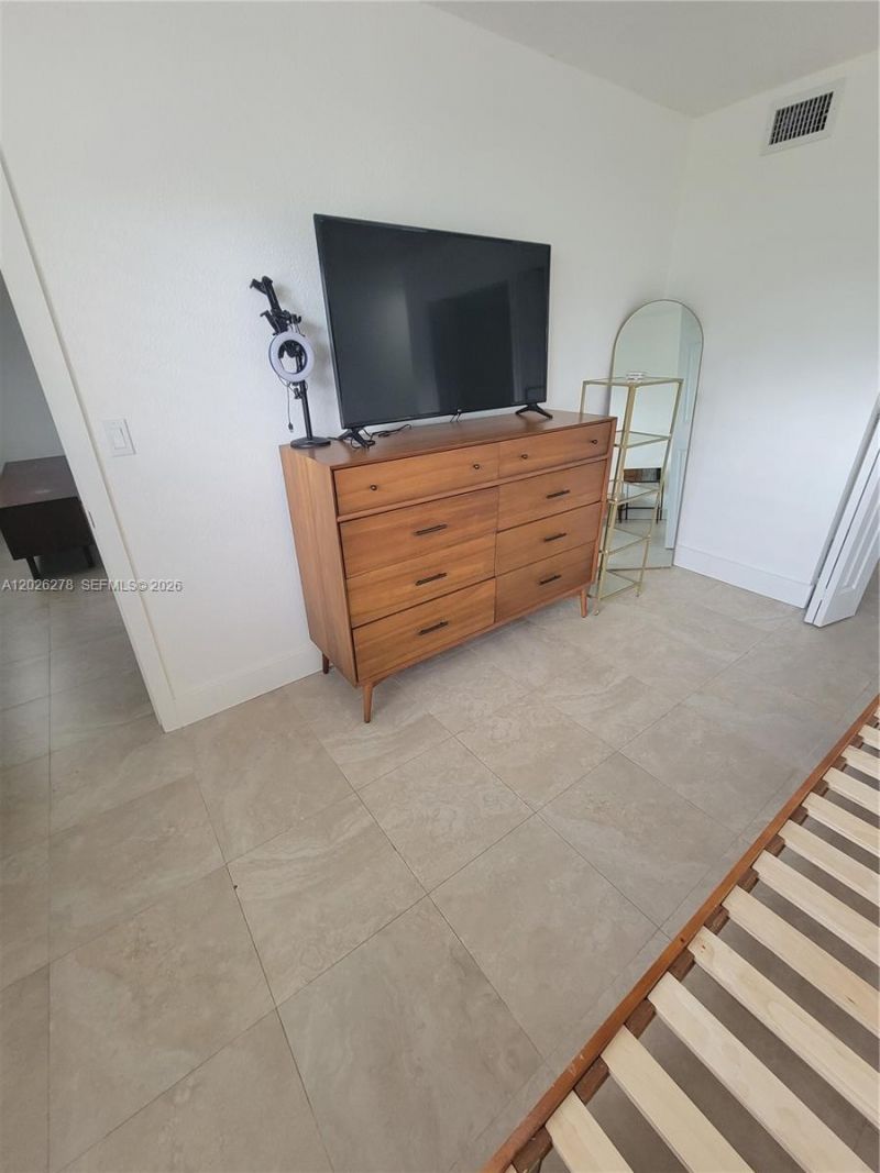 1052 SW 79th Ave, Unit ., Miami, FL 33144 Photo
