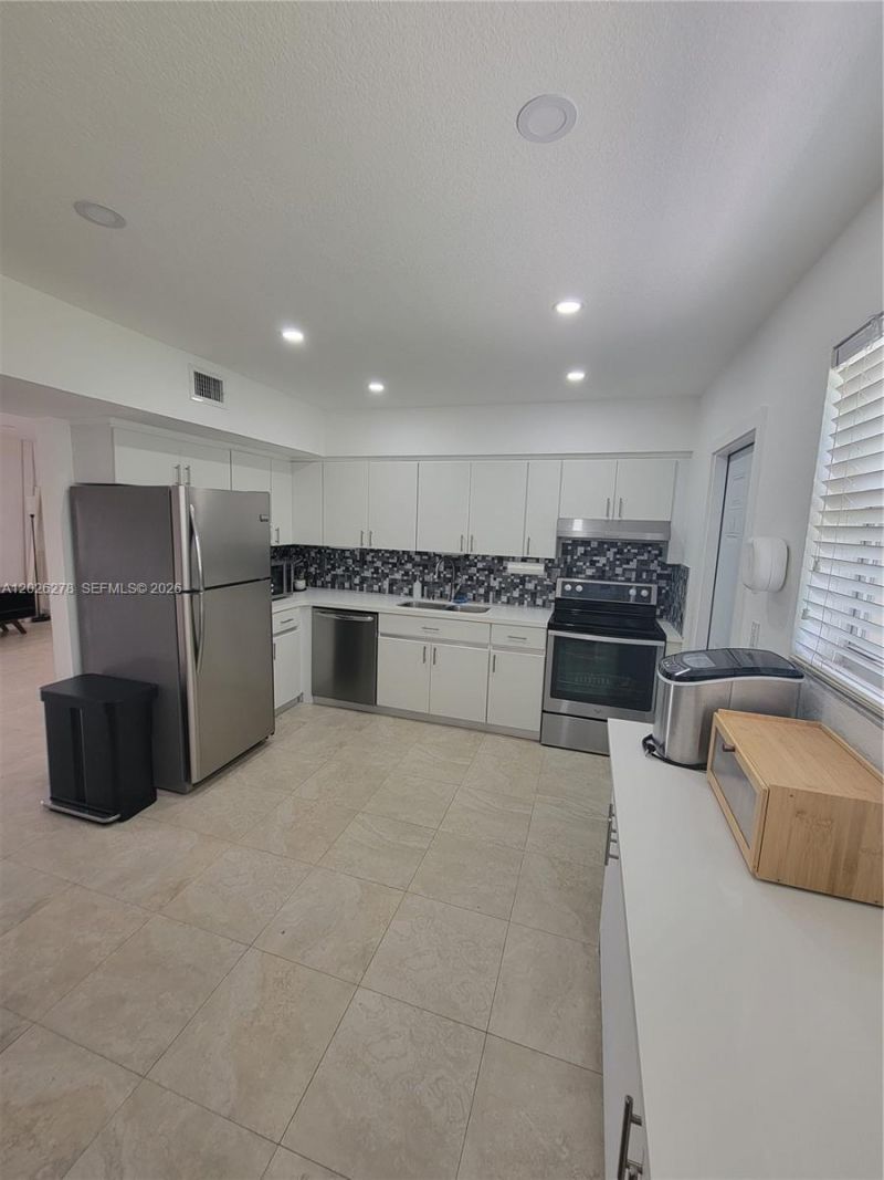 1052 SW 79th Ave, Unit ., Miami, FL 33144 Photo