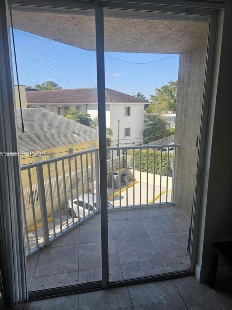 102 SW 6th Ave , Unit 205, Miami, FL 33130 Photo