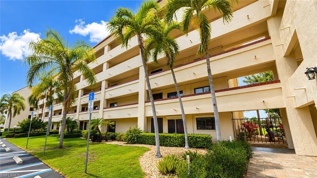7430 Lake Breeze Dr, Unit 311, Fort Myers, FL 33907 Photo