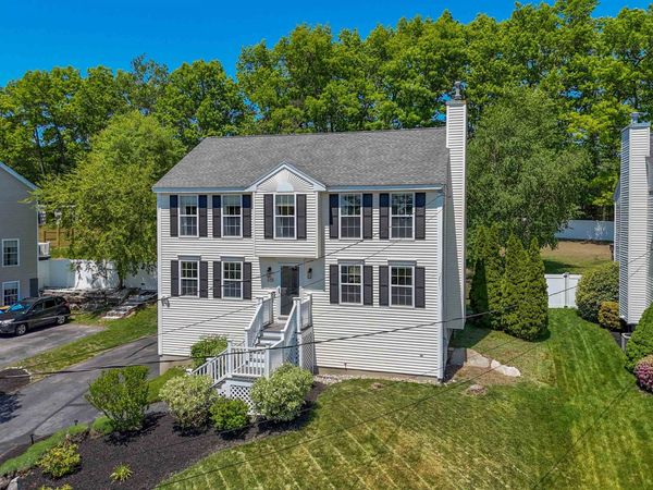 335 Wellington Hill Road, Manchester, NH 03104