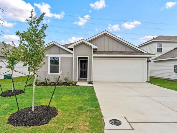 915 Prince Albert, Seguin, TX 78155