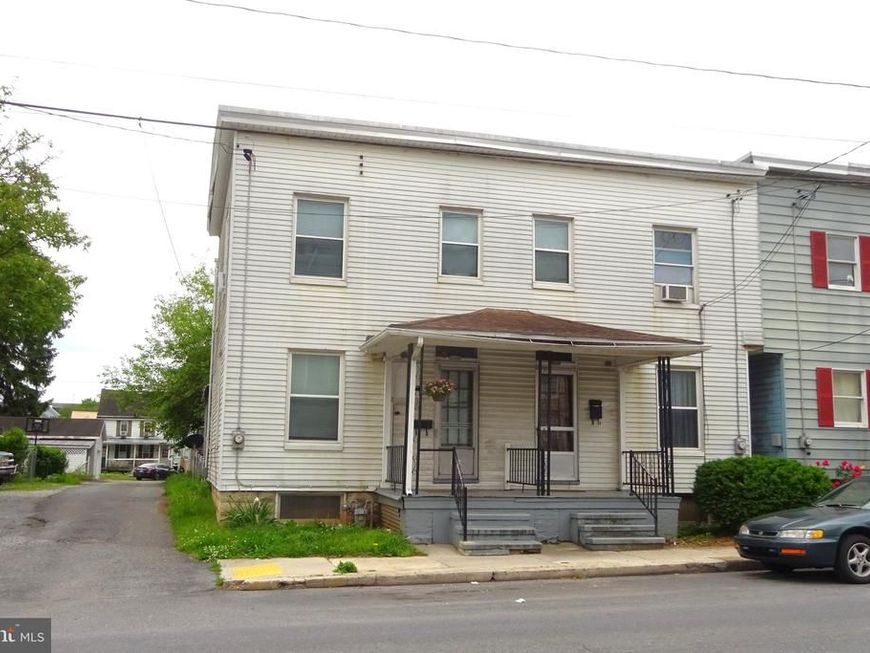 156-158 E Mckinley Street, Chambersburg, PA 17201 Main Photo