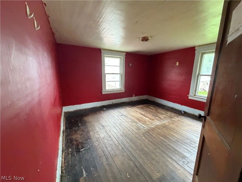 235 Iddings Avenue SE, Warren, OH 44483 Photo 8