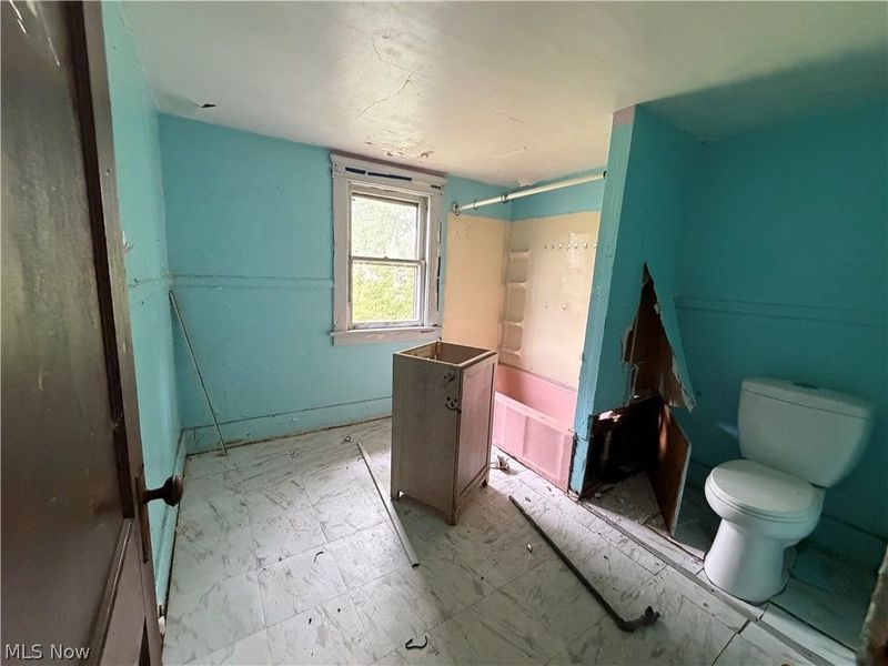 235 Iddings Avenue SE, Warren, OH 44483 Photo 9