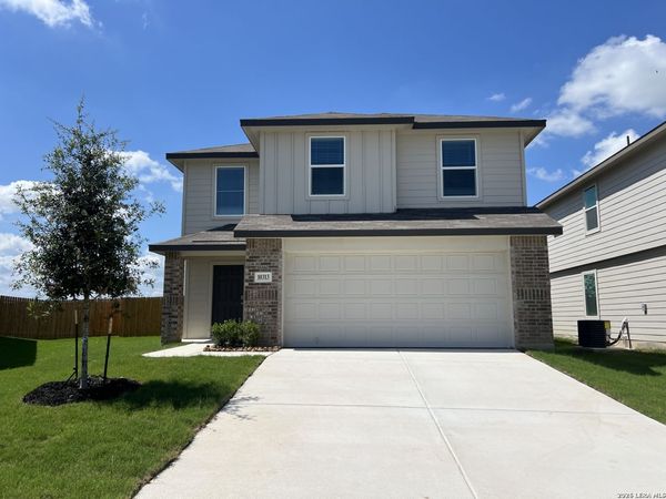 10313 Lassen Park, Adkins, TX 78101