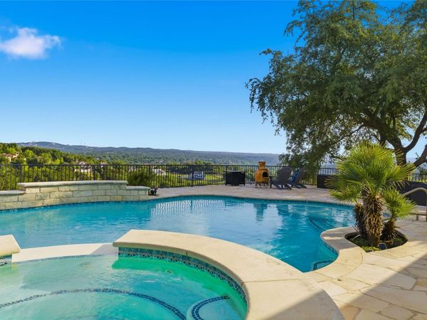 9528 Big View DR, Austin, TX 78730