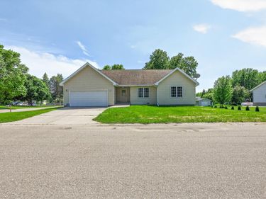 309 Iowa Avenue, Hoffman, MN 56339