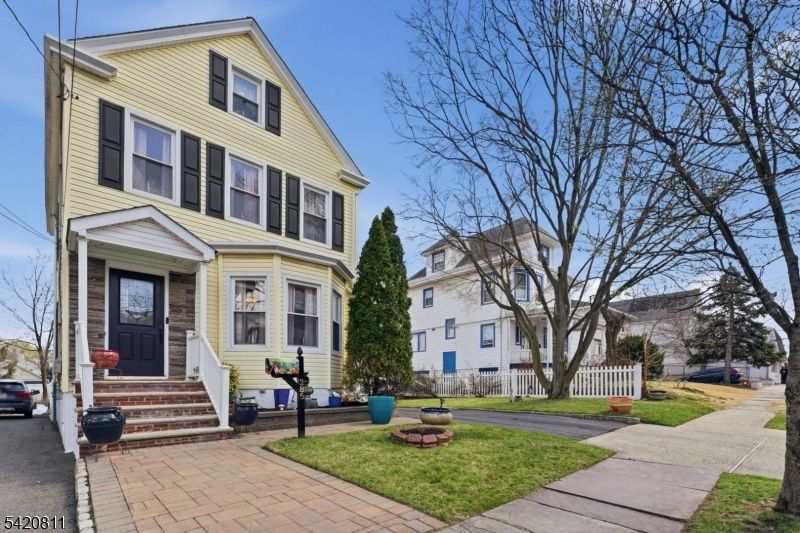 385 Berkeley Ave, Bloomfield, NJ 07003 Main Photo