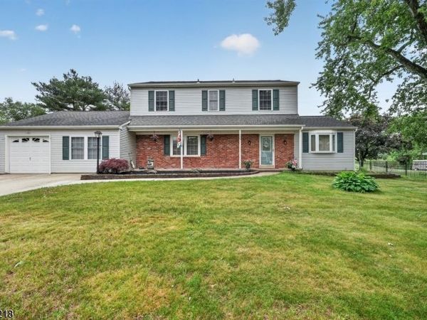 100 Coachman Drive, Florence, NJ 08505