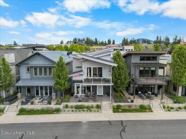 1605 W Bellerive LN , Coeur d'Alene, ID 83814