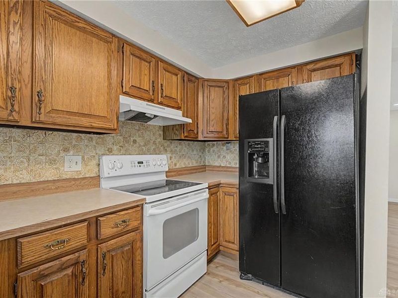 641 Mariclaire Avenue, Dayton, OH 45377 Photo 17