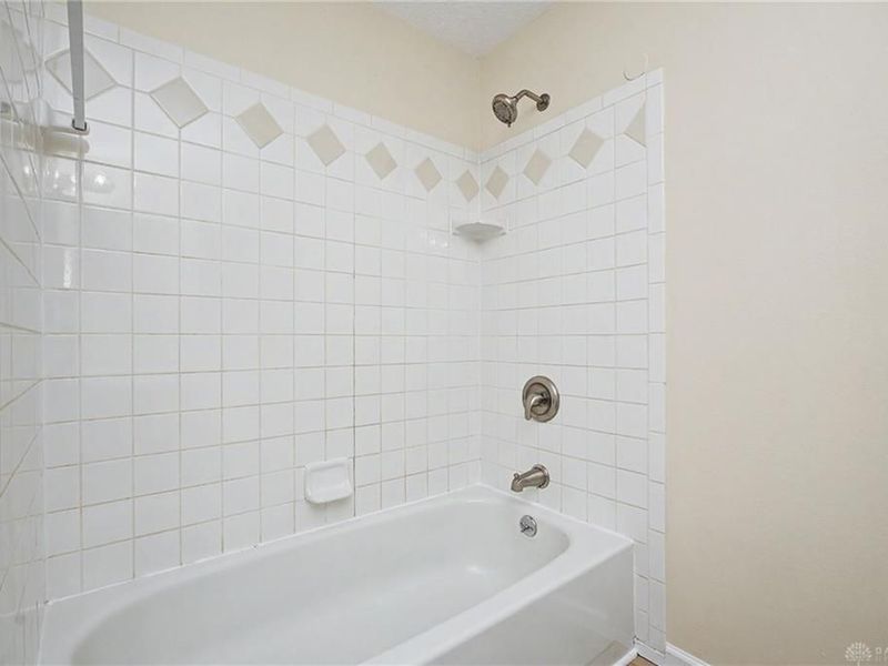 641 Mariclaire Avenue, Dayton, OH 45377 Photo 25