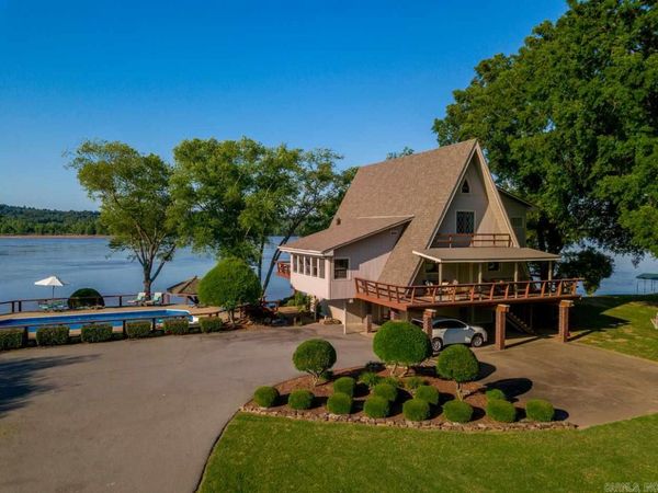 12910 County Farm Road , Little Rock, AR 72223