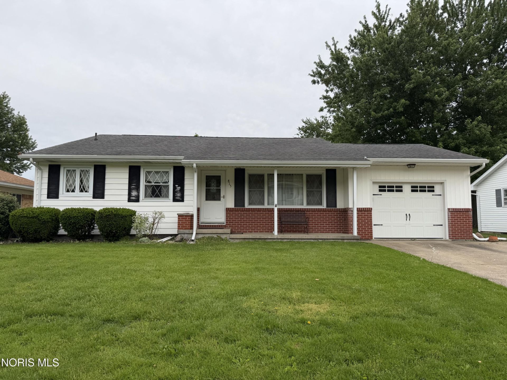815 Kenilworth Avenue, Napoleon, OH 43545 Main Photo