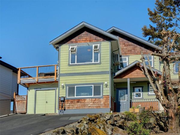 2562 Wentwich Rd , Langford, BC V9B 3N4