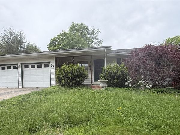 52 Locust Ave, Southbridge, MA 01550