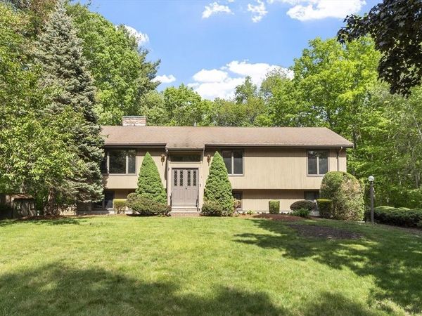 4 Douglas Avenue, Wilmington, MA 01887