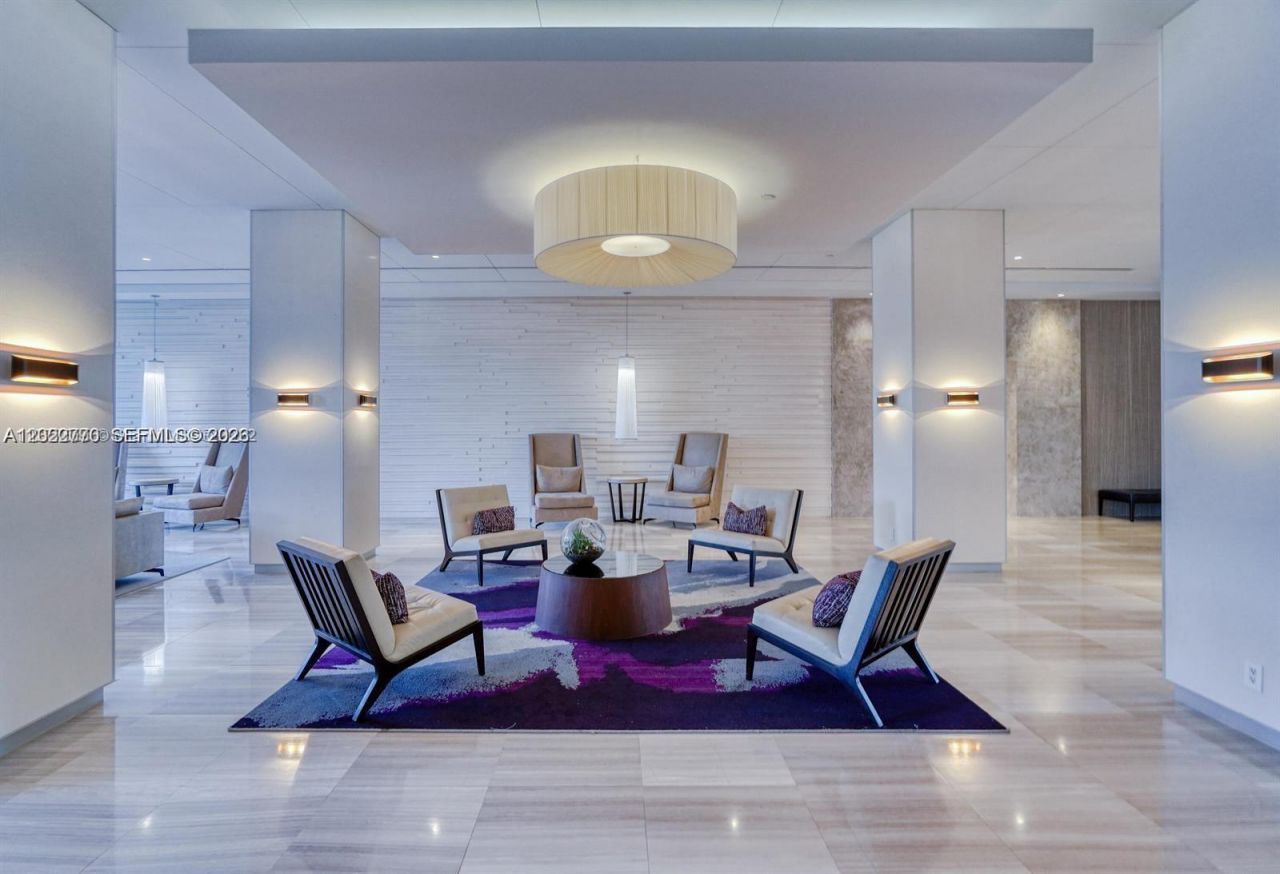 100 Bayview Dr , Unit 208, Sunny Isles Beach, FL 33160 Photo