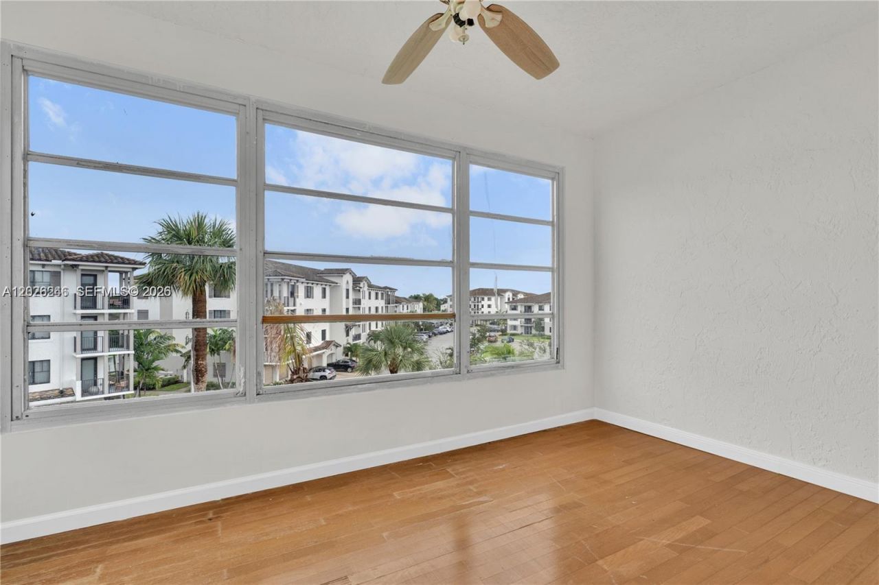 9355 SW 8th St , Unit 425, Boca Raton, FL 33428 Photo