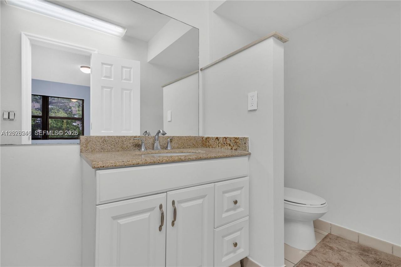 9355 SW 8th St , Unit 425, Boca Raton, FL 33428 Photo