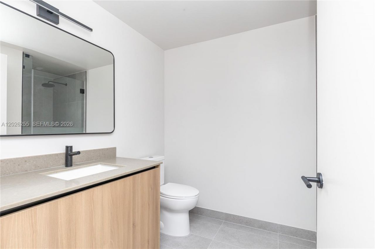121 NE 5th St , Unit 510, Miami, FL 33132 Photo