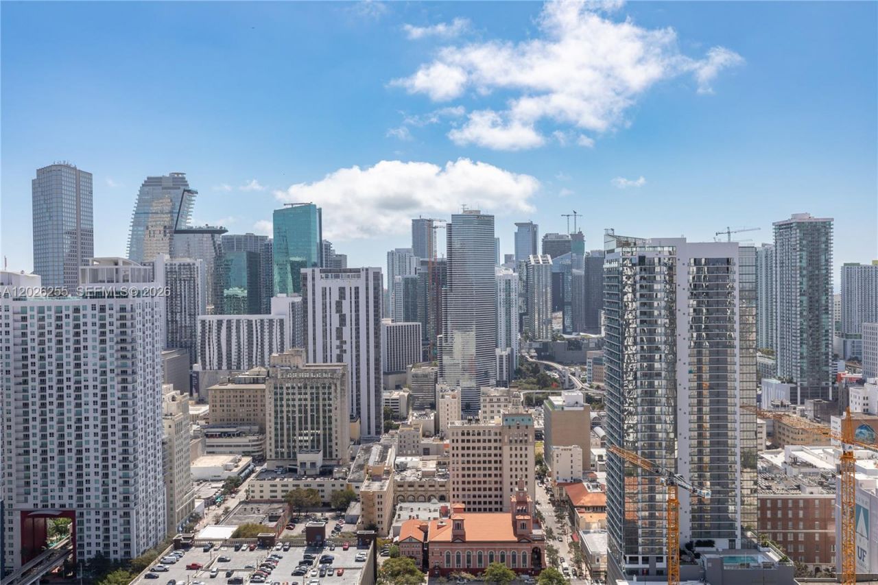 121 NE 5th St , Unit 510, Miami, FL 33132 Photo