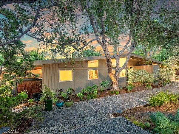 4135 Meadowridge Place, Encino, CA 91436