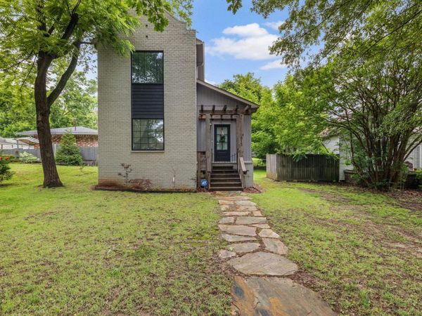 615 Tuscaloosa St E, Florence, AL 35630
