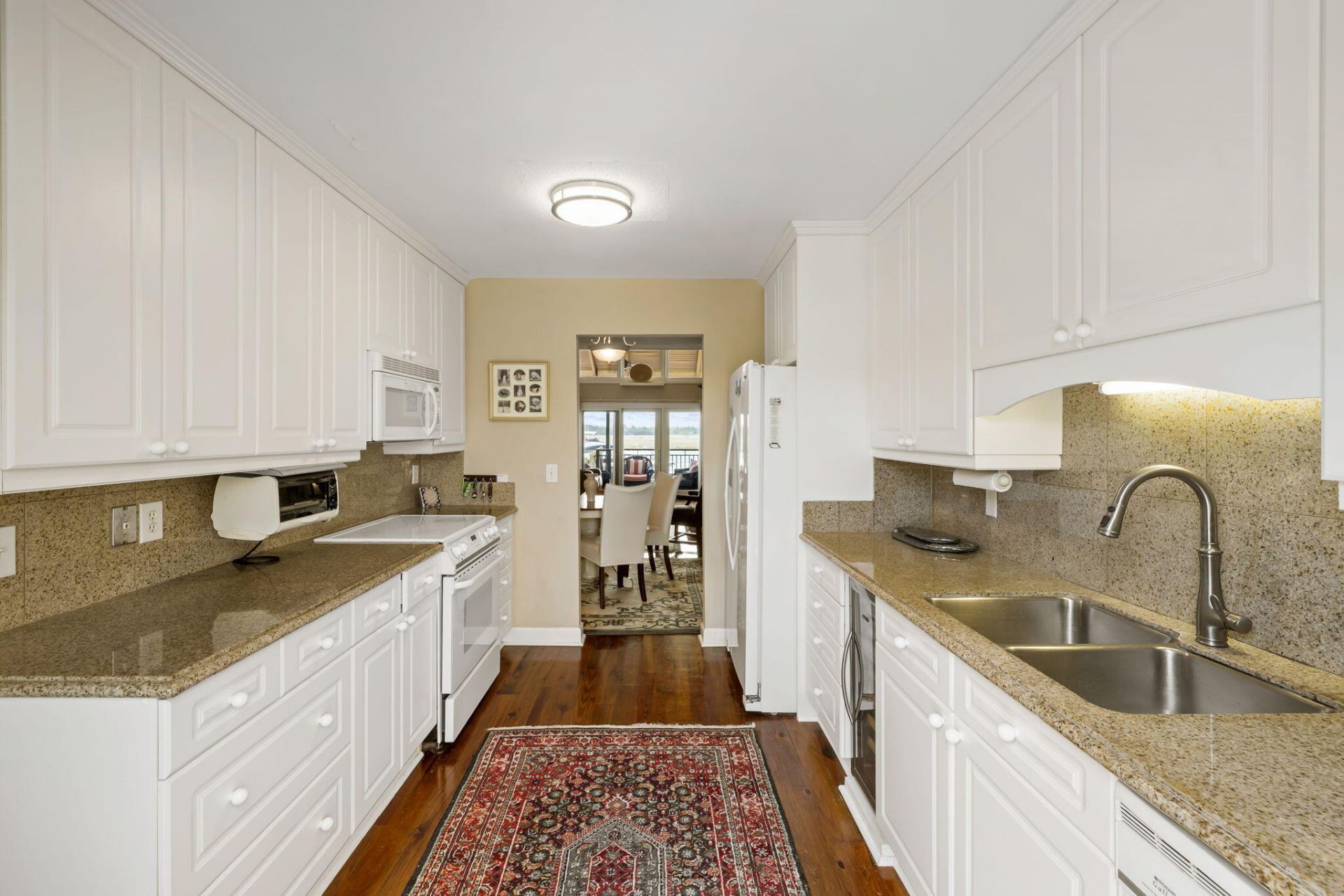1912 Marsh Oak Lane Photo 10