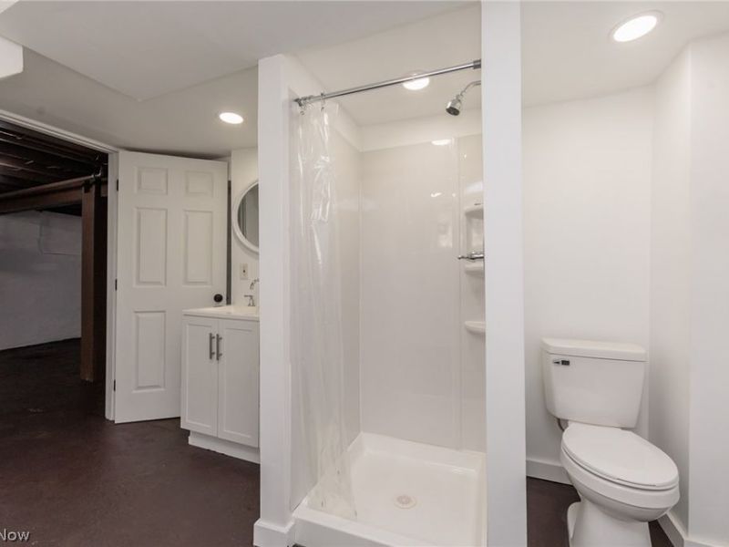 4022 Cypress Avenue, Cleveland, OH 44109 Photo 36
