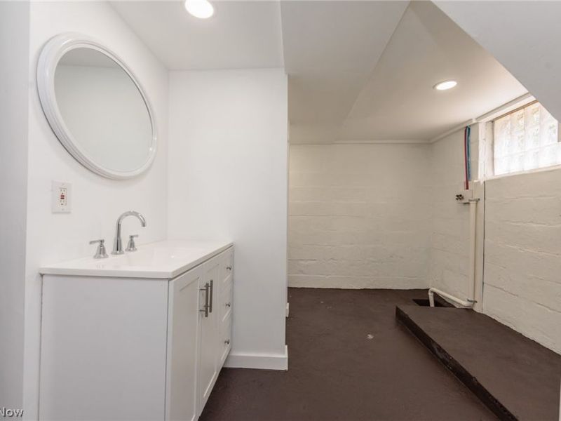 4022 Cypress Avenue, Cleveland, OH 44109 Photo 37