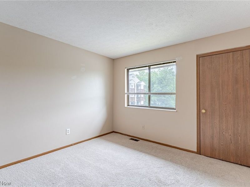 1440 Cedarwood Drive , Unit B, Westlake, OH 44115 Photo 16