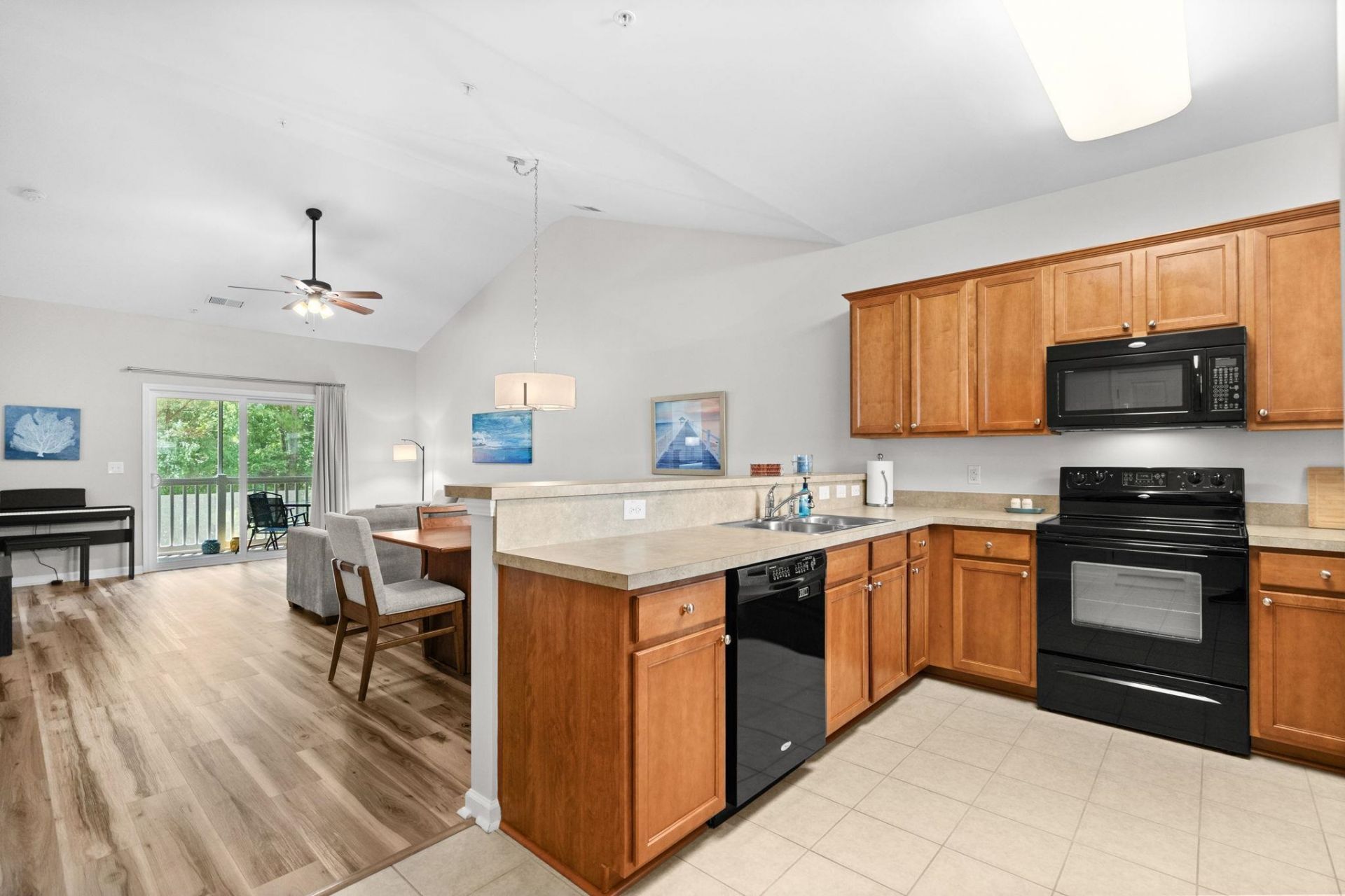 6253 Catalina Dr.  Photo 10