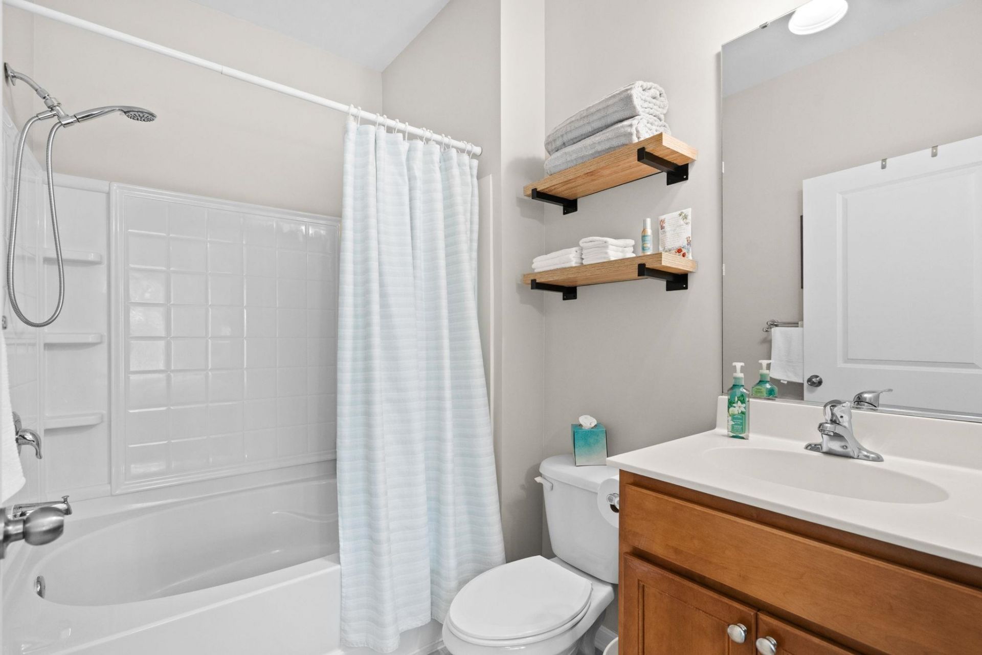 6253 Catalina Dr.  Photo 18