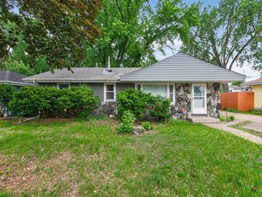 6607 46th Place N, Crystal, MN 55428