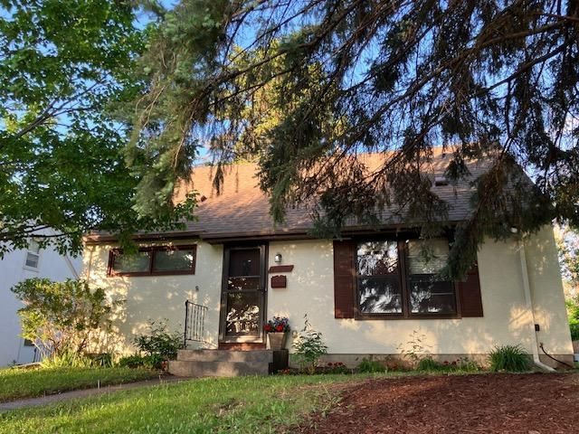 1200 Stryker Avenue , West Saint Paul, MN 55118