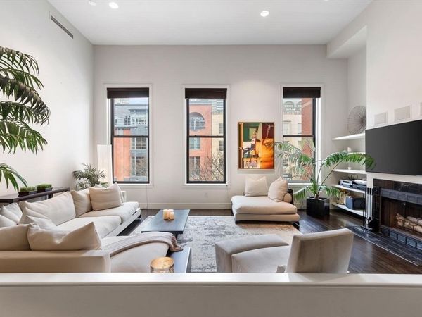 201 Newbury St, Unit 202, Boston, MA 02116