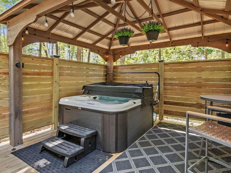 12089 Cantwell Cliffs Road, Rockbridge, OH 43149 Photo 148