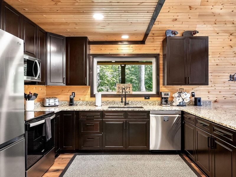 12089 Cantwell Cliffs Road, Rockbridge, OH 43149 Photo 21