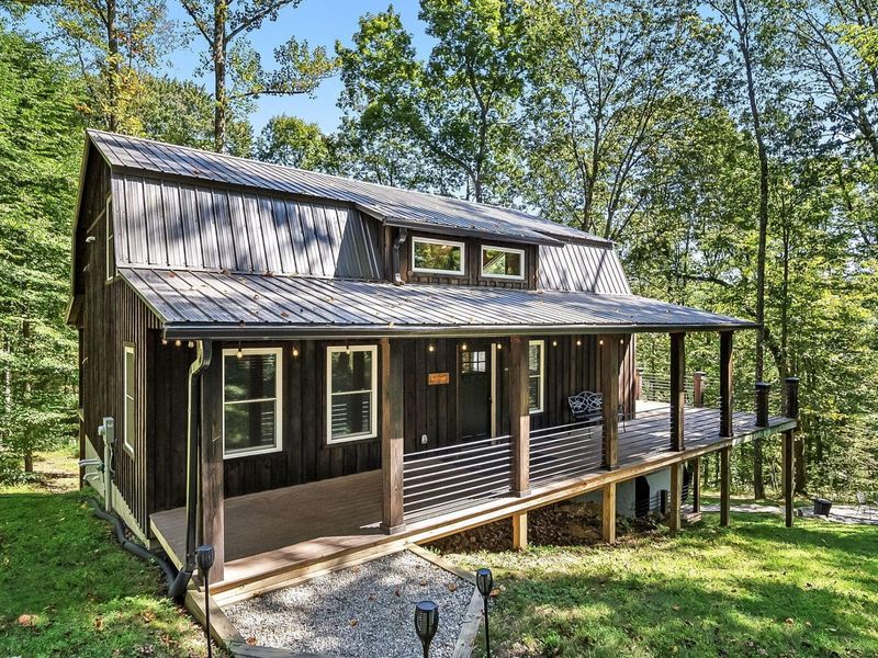12089 Cantwell Cliffs Road, Rockbridge, OH 43149 Photo 4