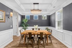 2073 Kemmerlin Street photo 4