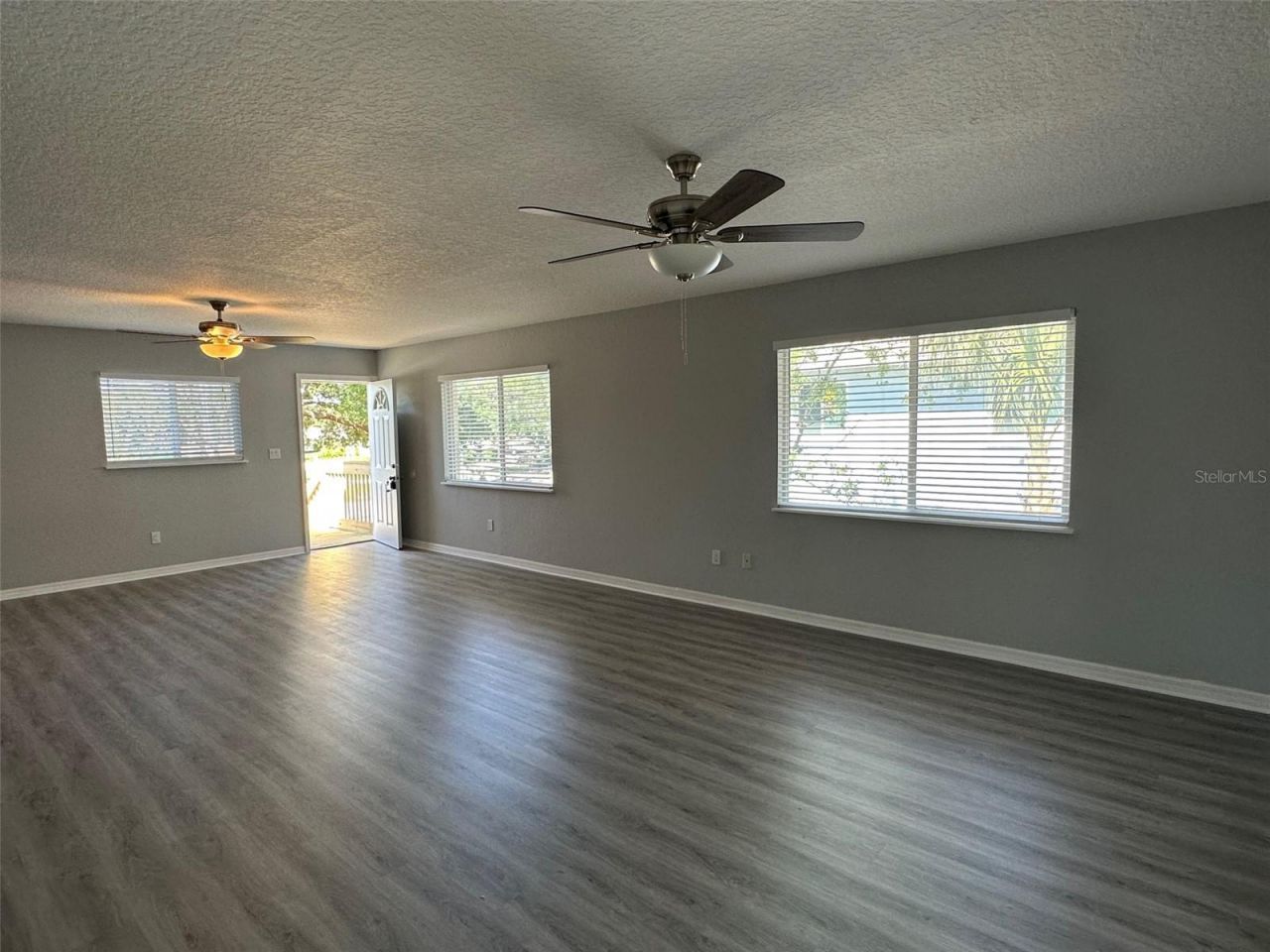 601 E 2nd Avenue, New Smyrna Beach, FL 32169 Photo