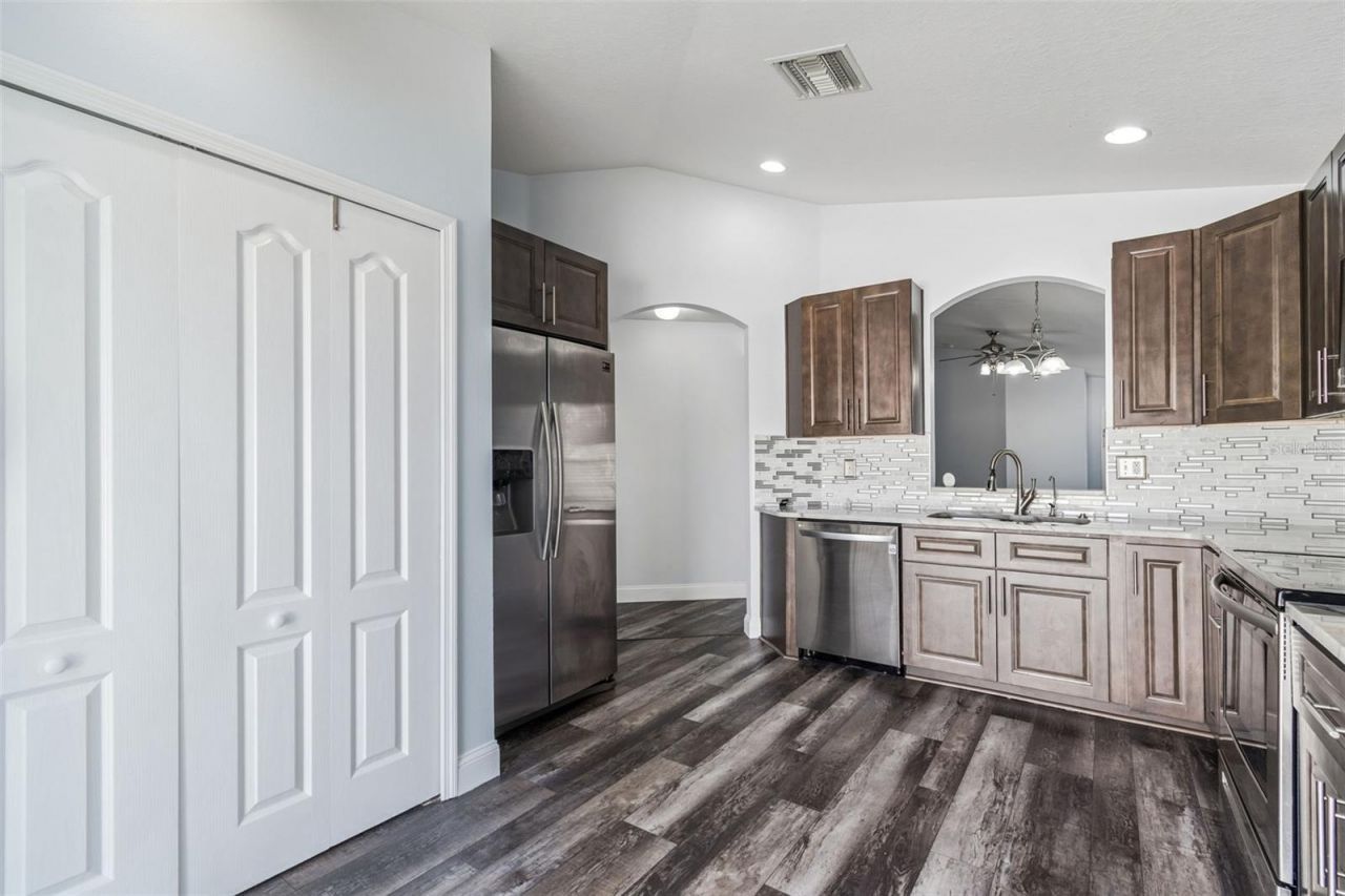 10226 Perthshire Circle, Land O Lakes, FL 34638 Photo