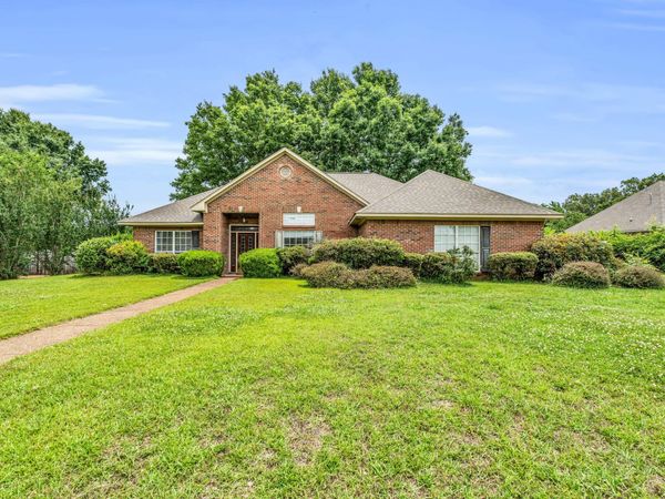 204 Lavender, Starkville, MS 39759