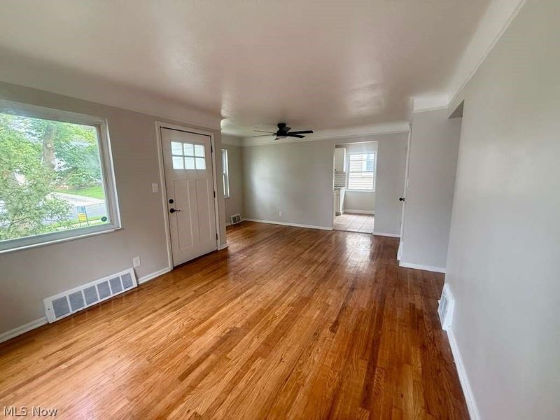 15811 Maplewood Avenue , Maple Heights, OH 44137 Photo 10