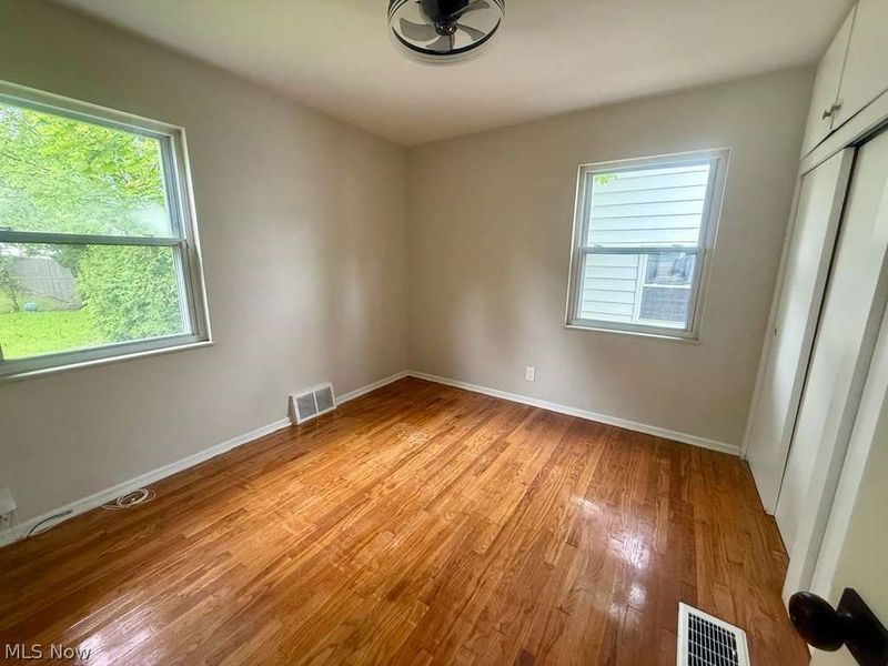 15811 Maplewood Avenue , Maple Heights, OH 44137 Photo 11