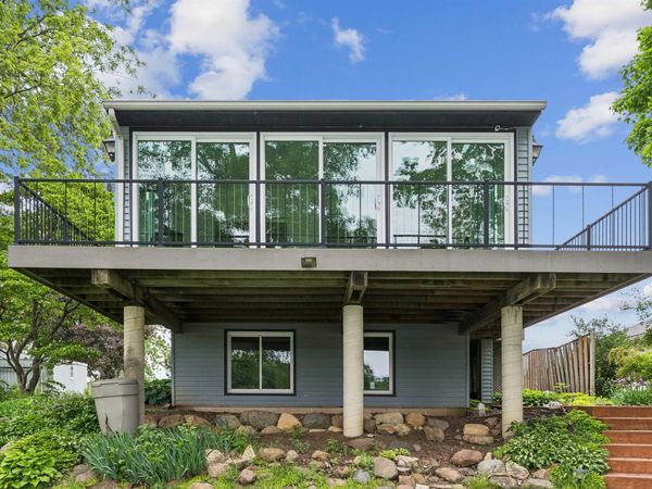 2424 Cottage Row Road, Cedar Falls, IA 50613