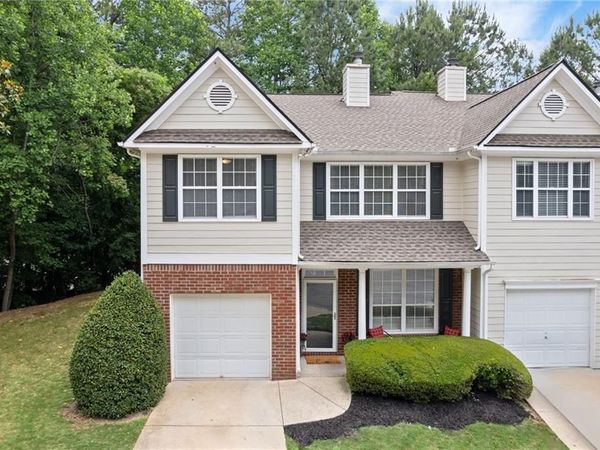 1607 Jackson Trace Court NW, Atlanta, GA 30318