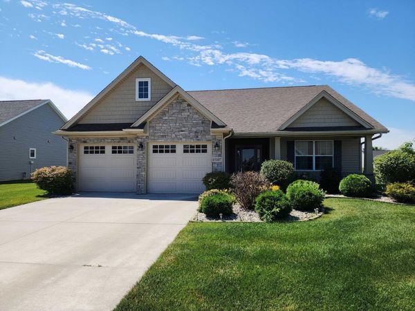 15207 Sunset Maple Drive , Perrysburg, OH 43551